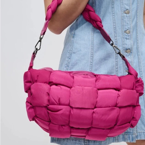 Sol and Selene Sixth Sense Medium Bag (Fuchsia)
